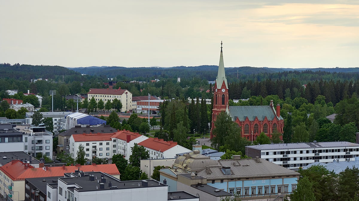    Panoraamakuva Mikkelin kaupungista. Keskellä oikealla Mikkelin tuomiokirkko.